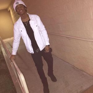 Meet your Posher, Collin